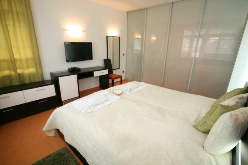 Hotel Krystal Luhačovice Kültér fotó